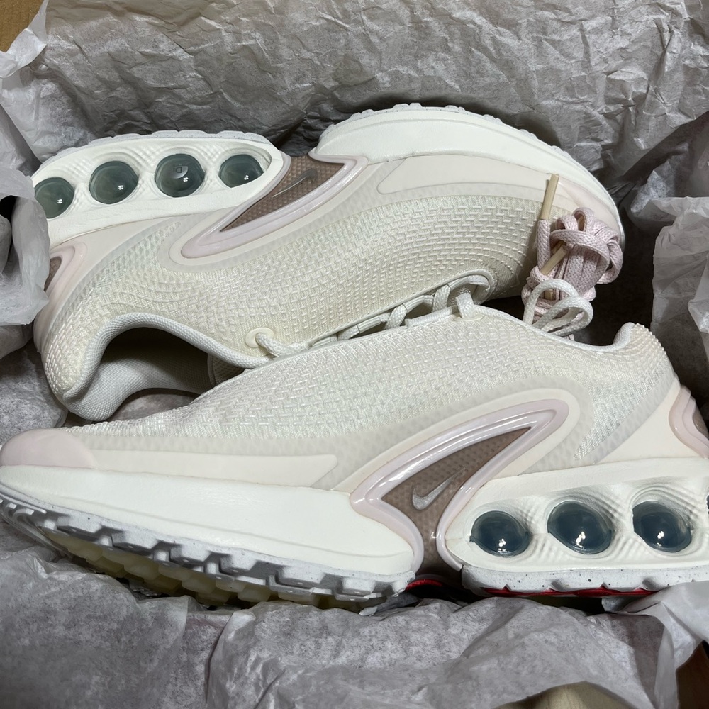 Nike Air Max DN SE - Picture 9 of 10